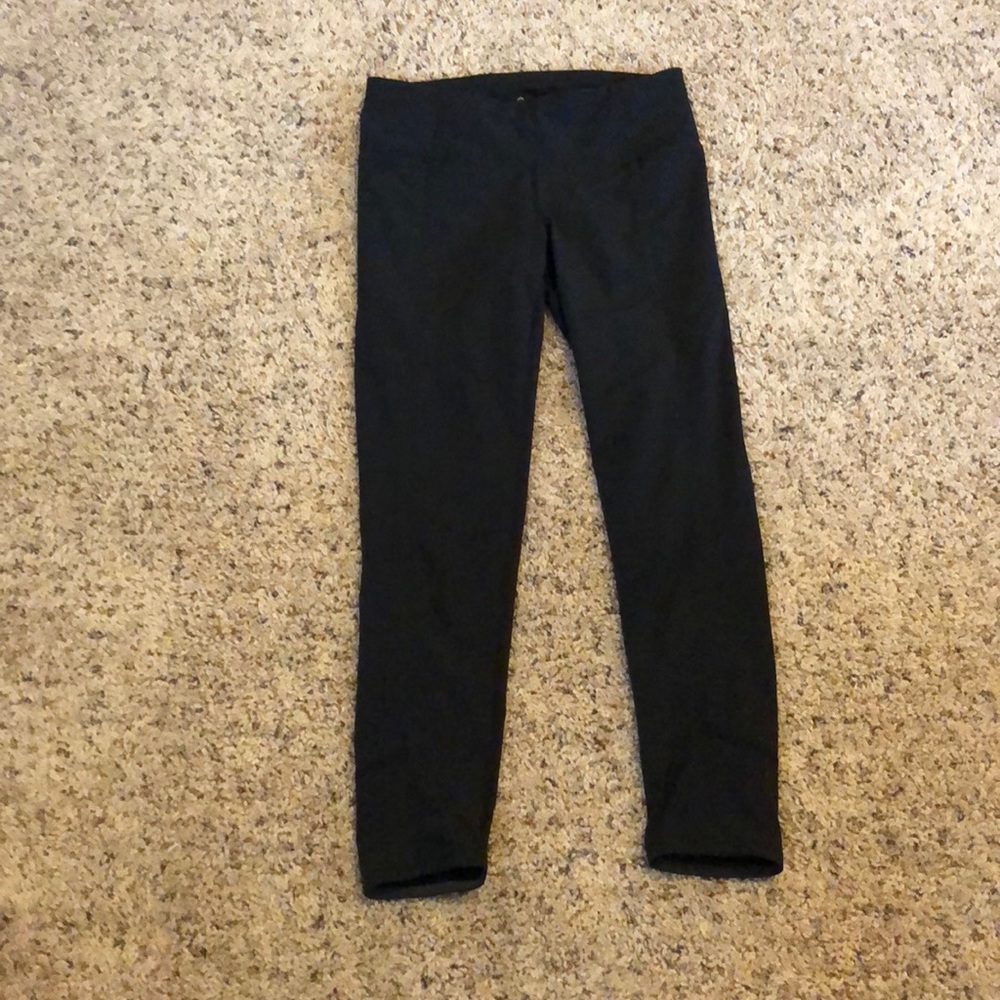 Black athleta 7/8 leggings xxs